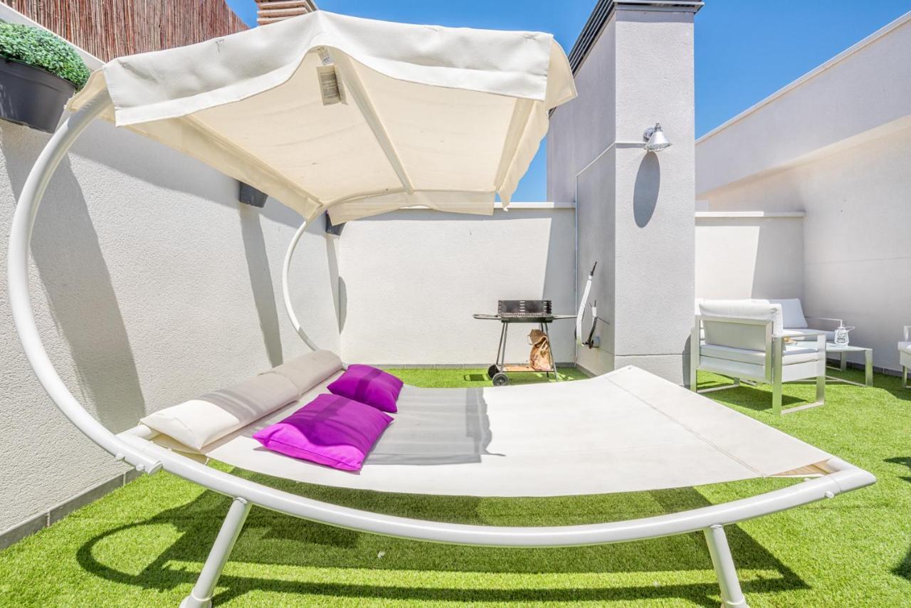 Atico Con Terraza Ac 1Hab En El Centro Y Piscina Comunitaria Apartment Malaga Exterior photo